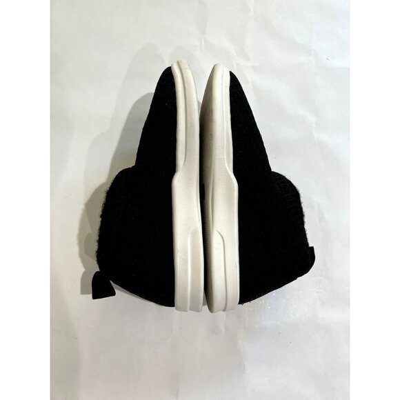 Lusso Cloud Guru Sherp Waffle Knit Chukka Sneakers in Black - Picture 6 of 9